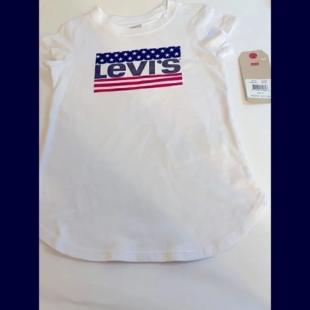 🎉Levi’s Short Sleeve Sportwear Logo  shirt color White size:5